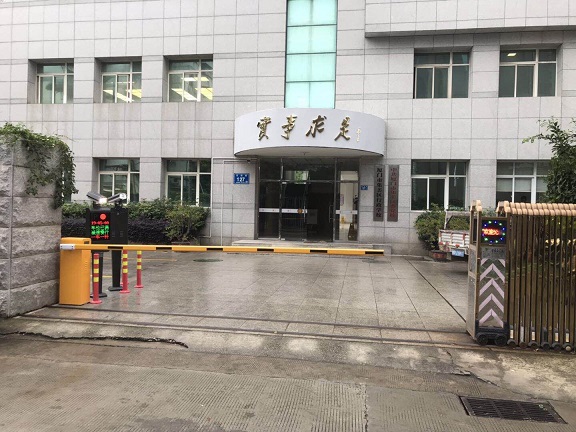 �����hУ-܇���R�eϵ�y